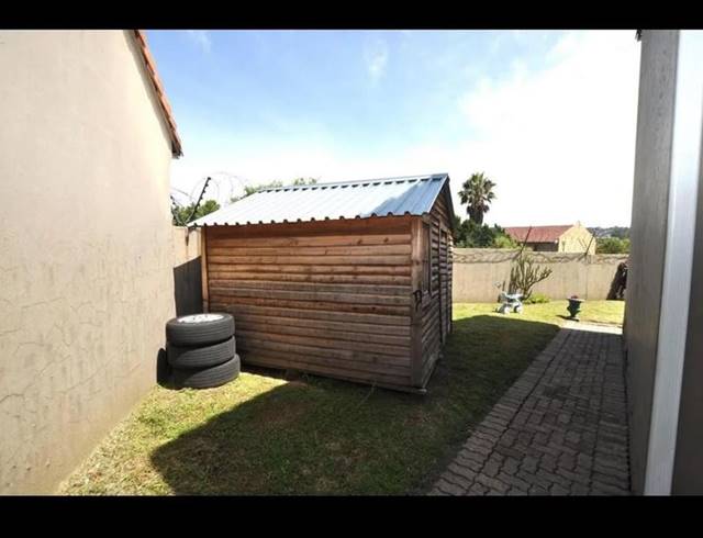 2 BEDROOM PROPERTY TO RENT IN VORNA VALLEY